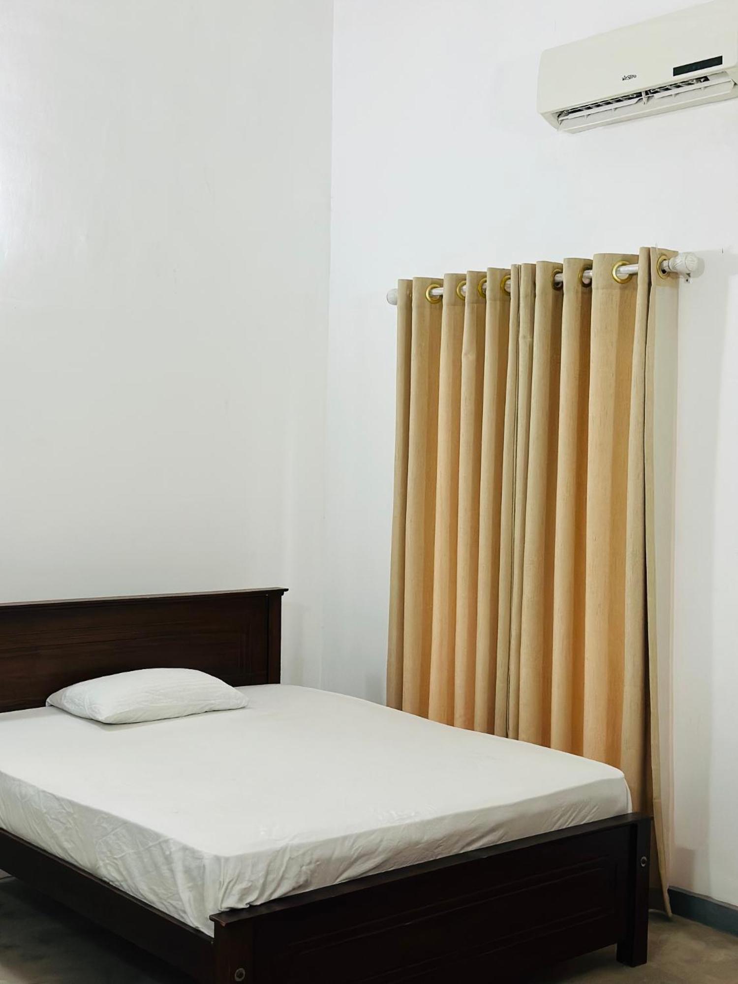 Villa 38 Padukka Ngoại thất bức ảnh