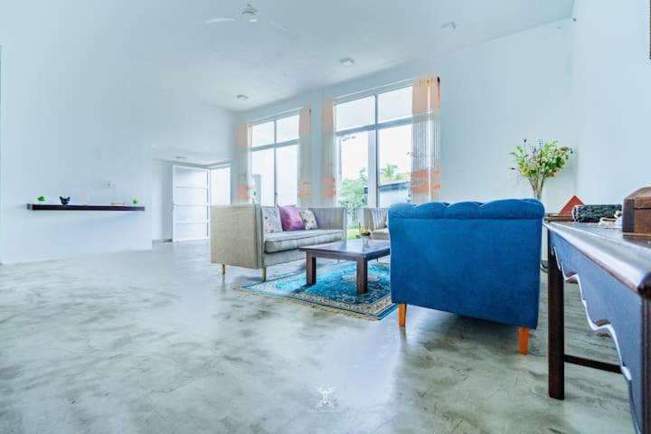 Villa 38 Padukka Ngoại thất bức ảnh
