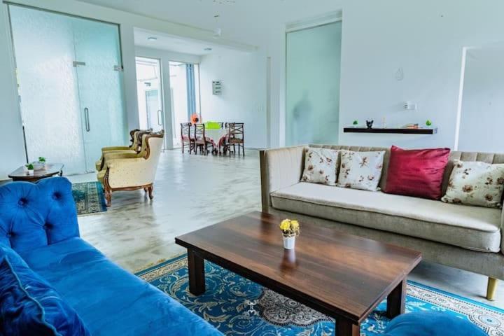 Villa 38 Padukka Ngoại thất bức ảnh